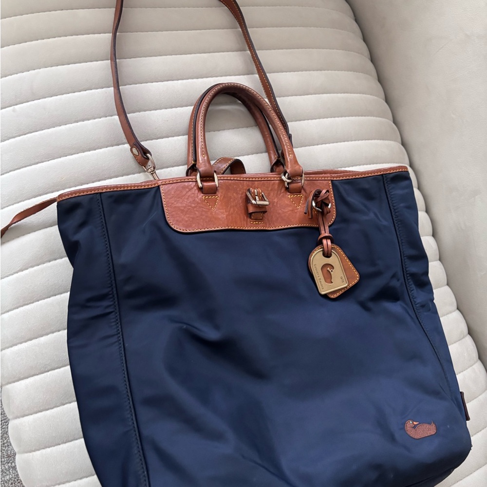 Dooney & BourkeTote with Spacious Interior